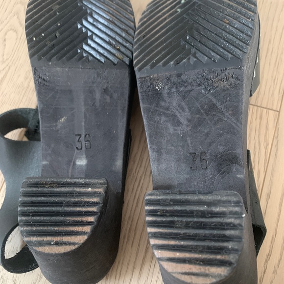 Lotta from Stocholm Highwood T-Bar Black with Black Sole - Picture 7 of 9